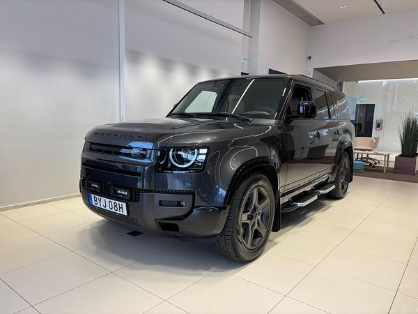 Land Rover Defender 130 D250 X-Dynamic SE - 2026