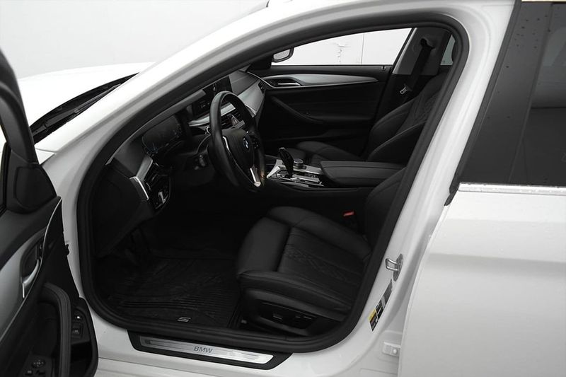 BMW 530 bild 8