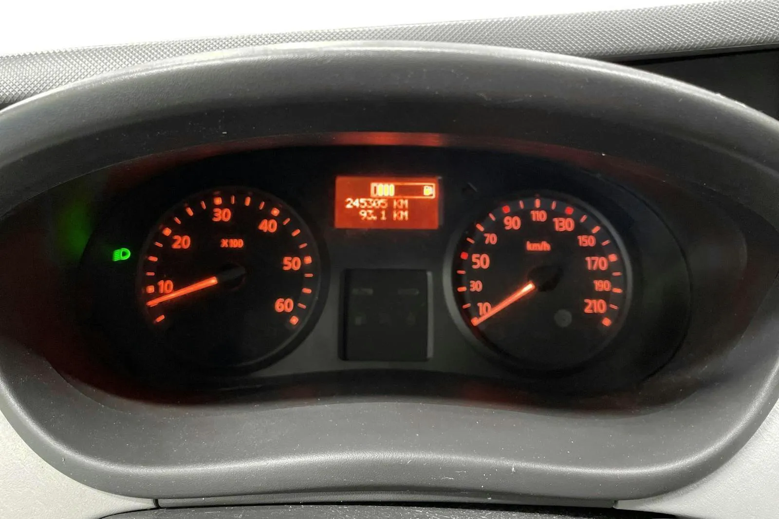 Vehicle image 9