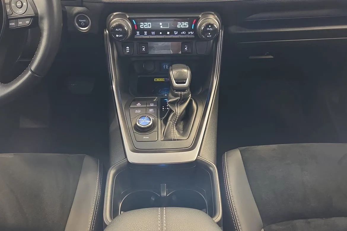 Vehicle image 20
