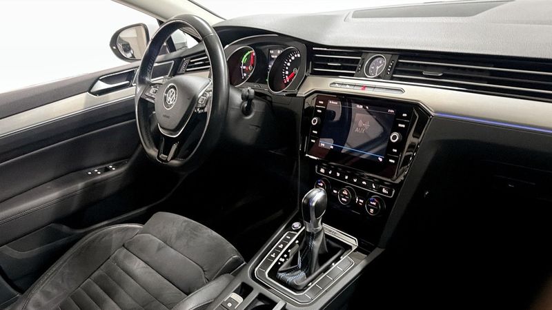 Volkswagen Passat bild 3