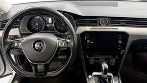 Volkswagen Passat bild 12