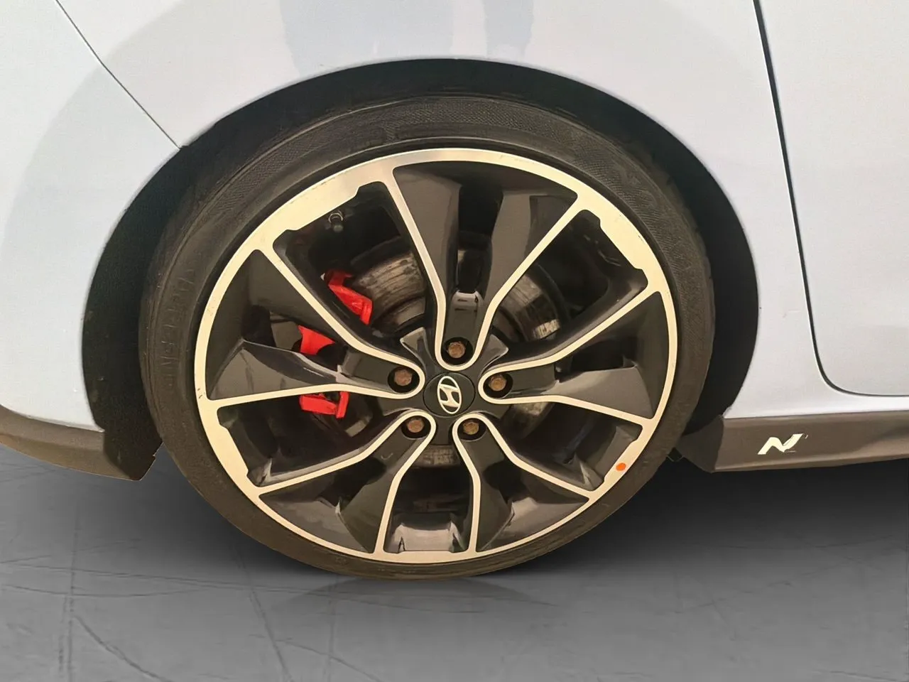 Vehicle image 28