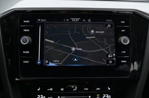 Volkswagen Passat bild 12