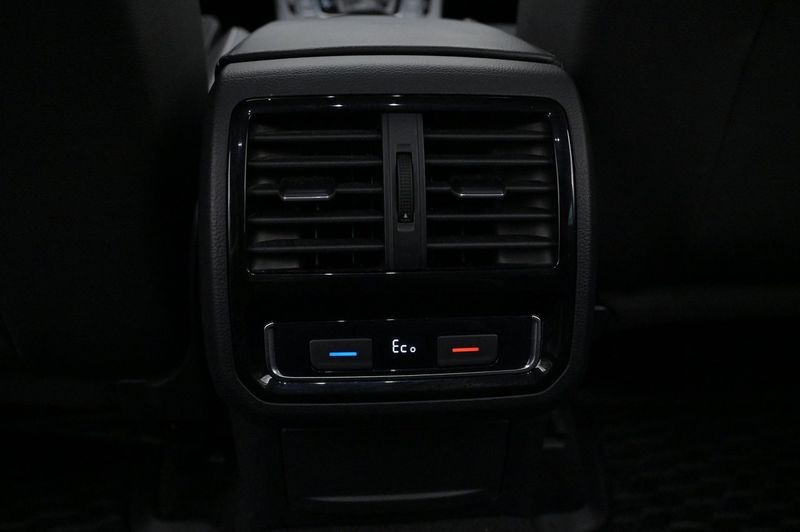 Volkswagen Passat bild 20