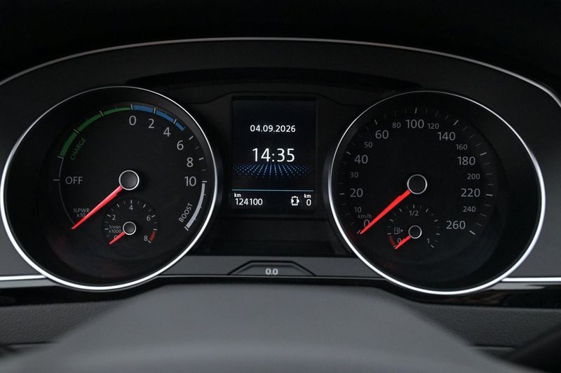 Volkswagen Passat bild 8
