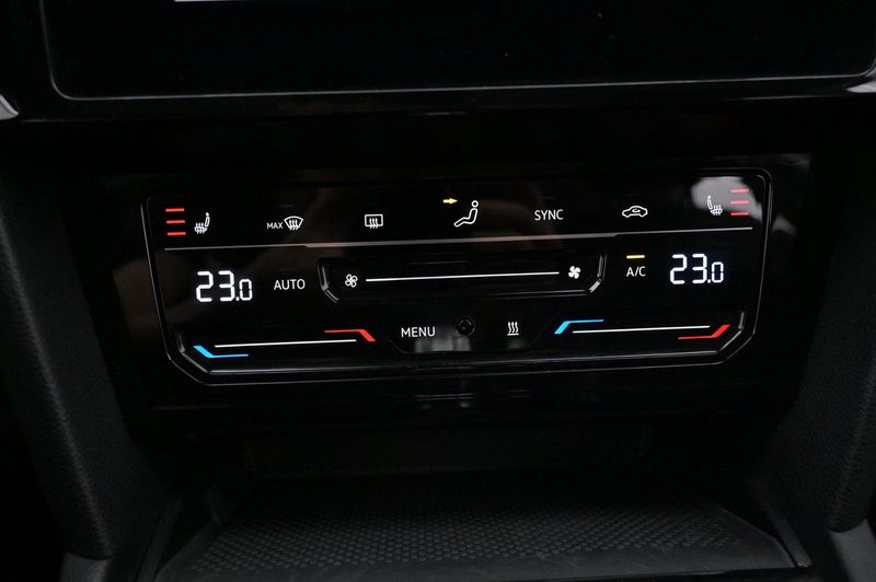 Volkswagen Passat bild 18