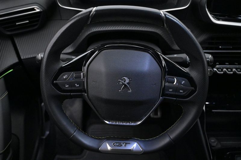 Peugeot e-2008 bild 7