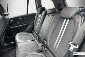BMW 218 bild 10