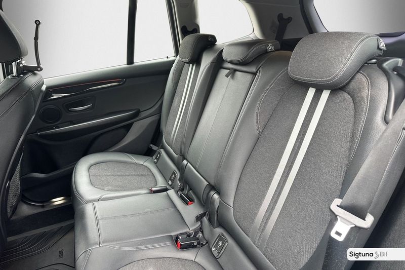 BMW 218 bild 10