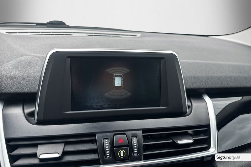 BMW 218 bild 18