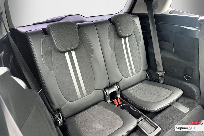 BMW 218 bild 11