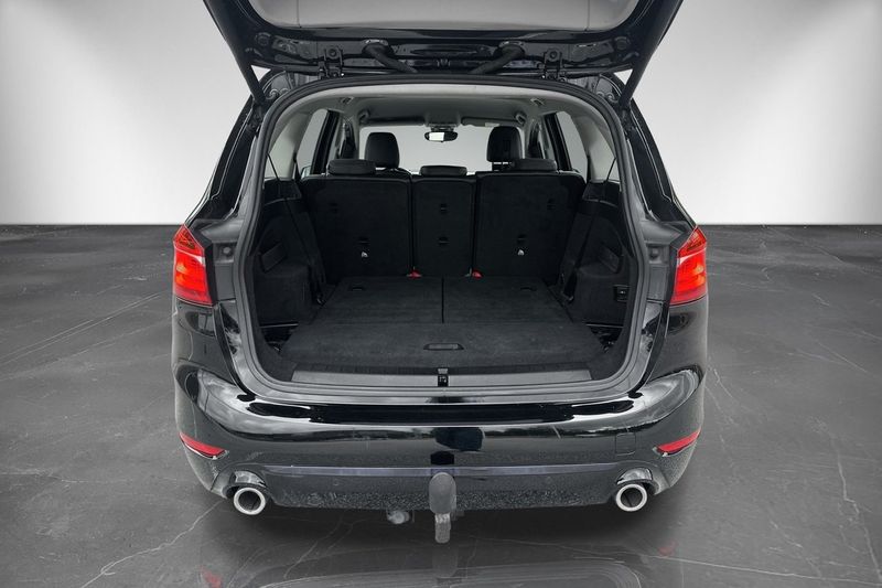BMW 218 bild 9