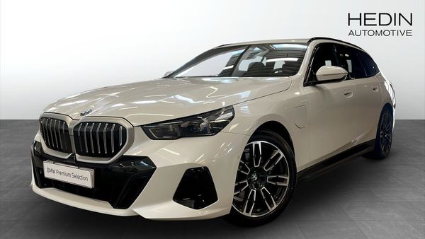 BMW 530 e xDrive Touring M-Sport Drag H/K Rattvärme - 2026