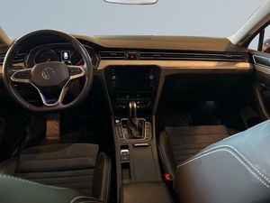 Volkswagen Passat bild 8