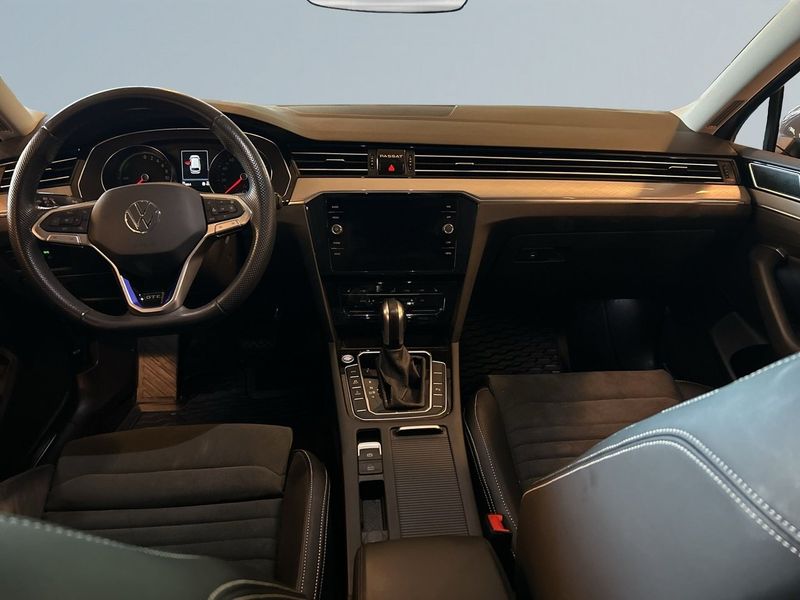 Volkswagen Passat bild 8