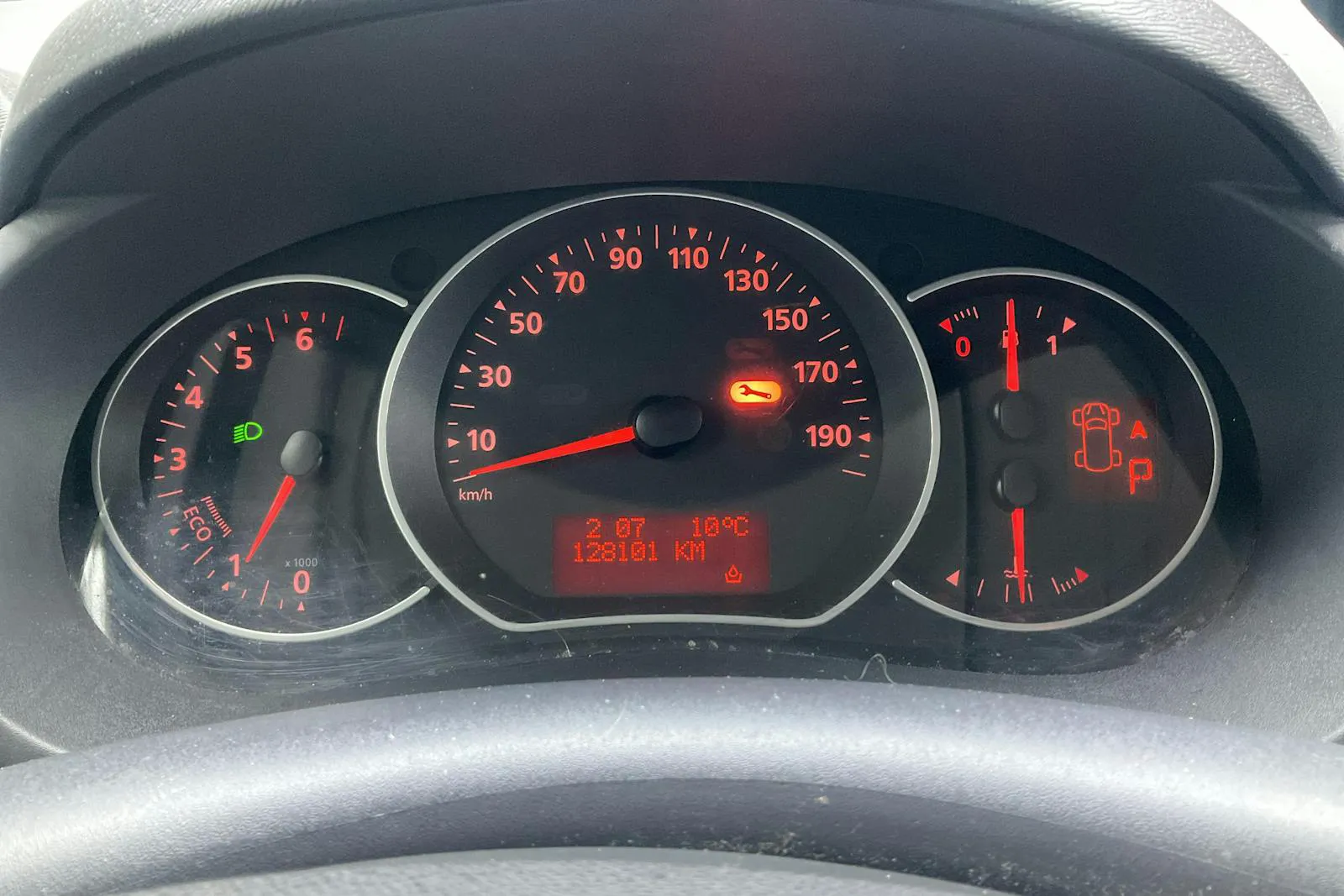 Vehicle image 11