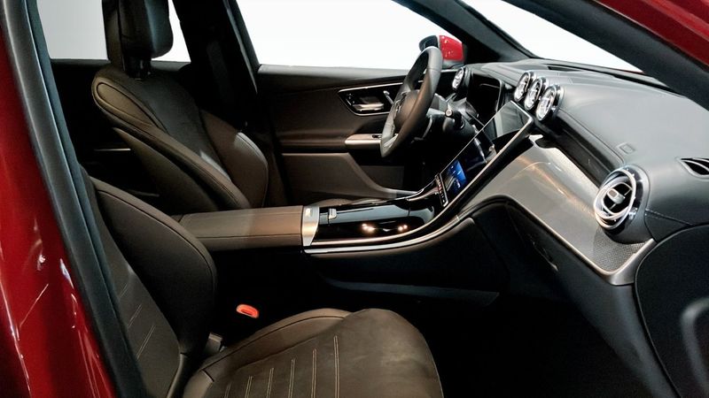 Mercedes GLC300 bild 4