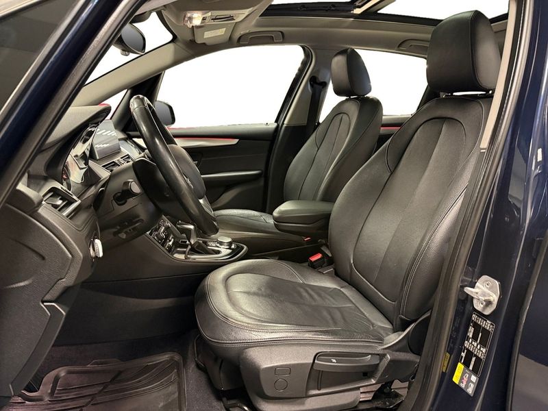 BMW 225 bild 8