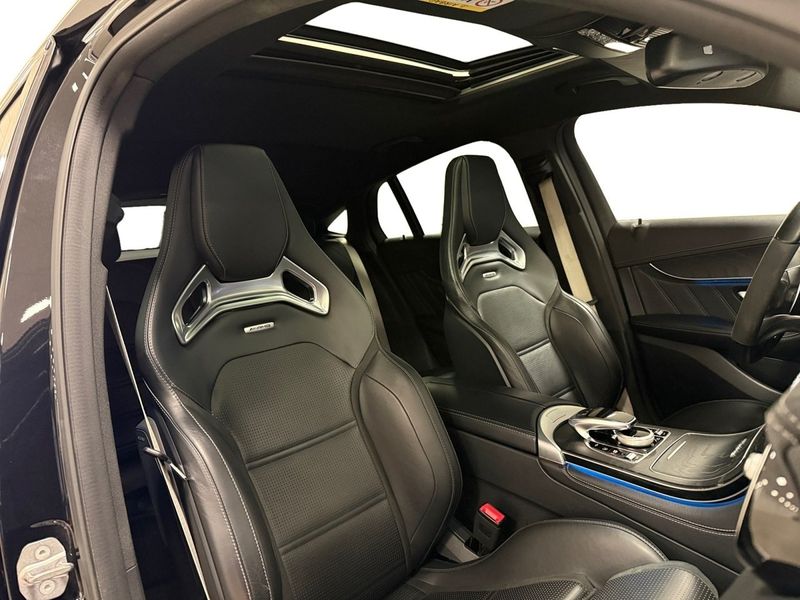 Mercedes GLC63 AMG bild 11