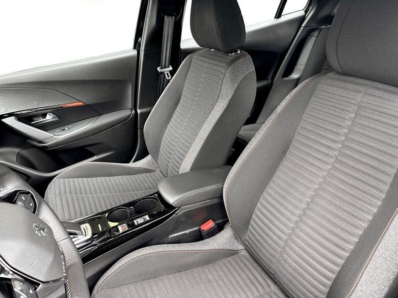 Peugeot e-2008 bild 4