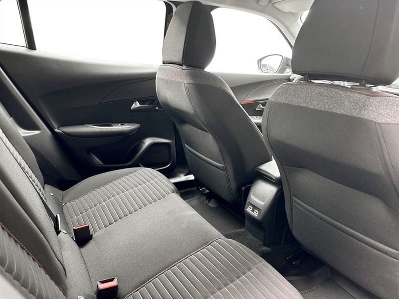 Peugeot e-2008 bild 14