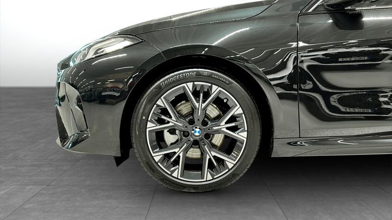 BMW 120 bild 9