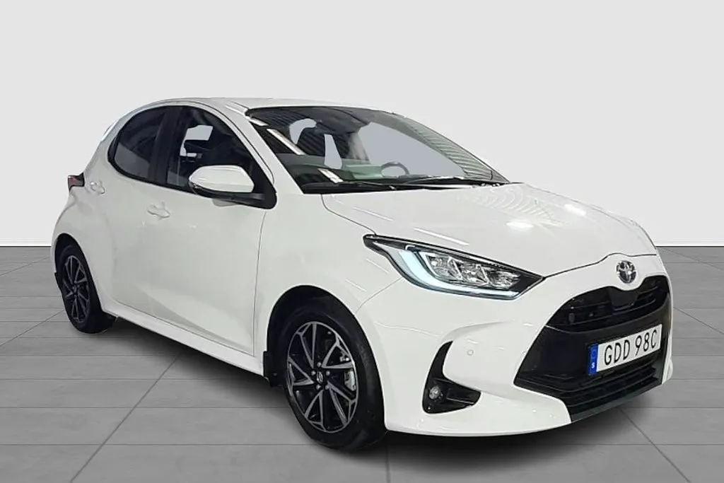 Vehicle image 7
