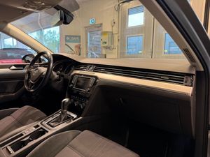 Volkswagen Passat bild 9