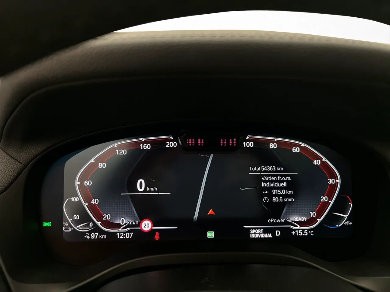 Vehicle image 20
