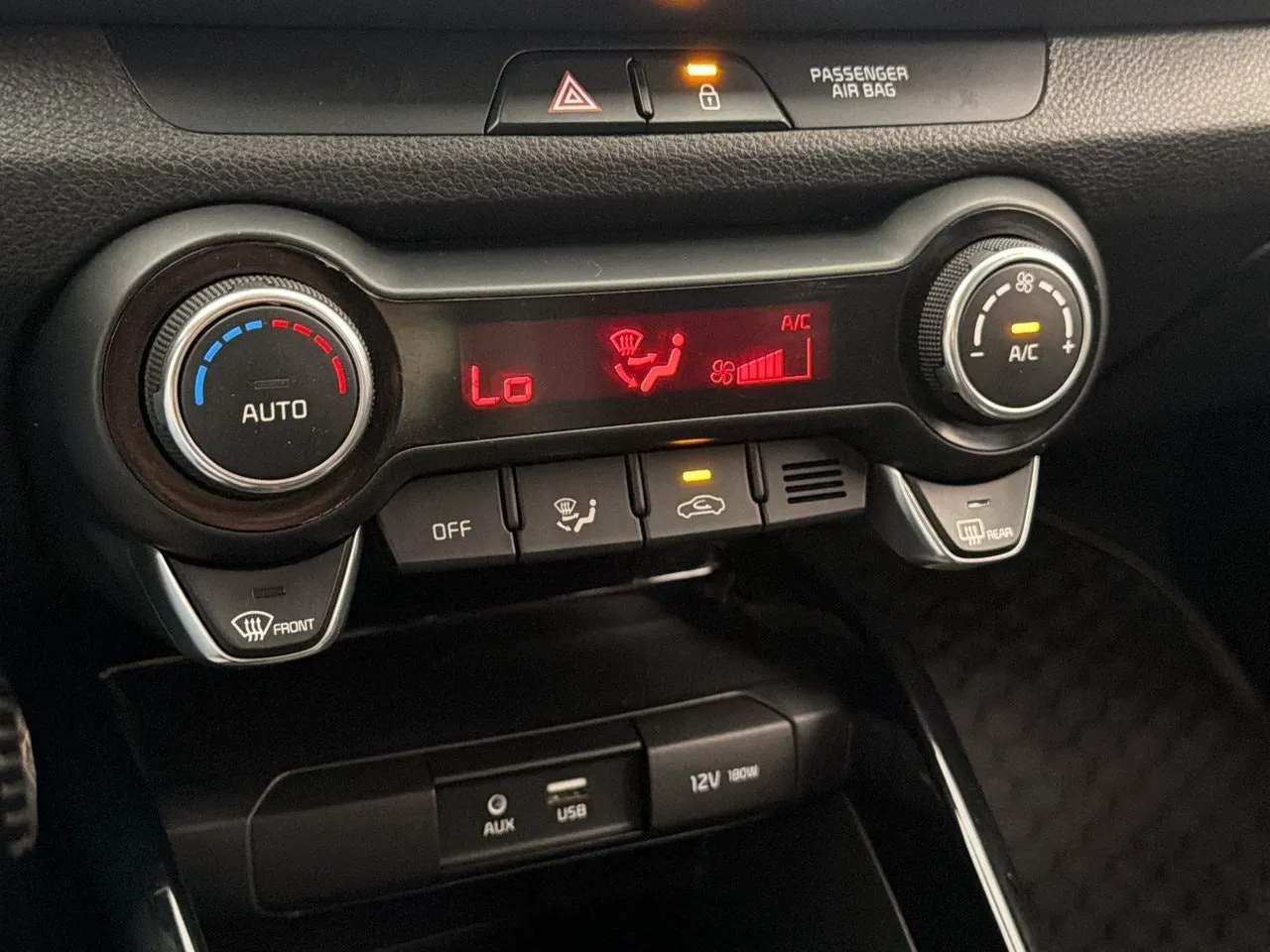 Vehicle image 21