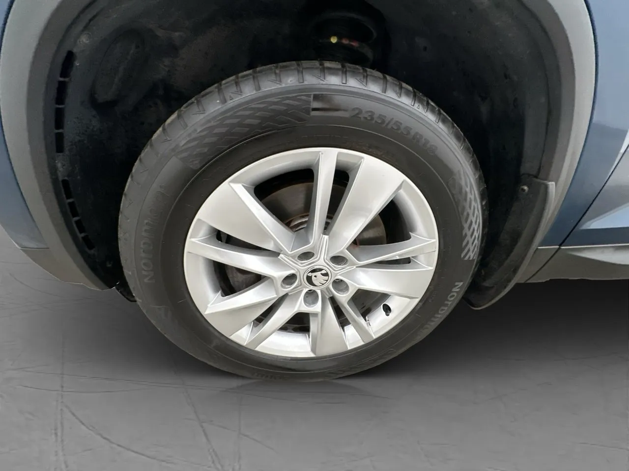 Vehicle image 36