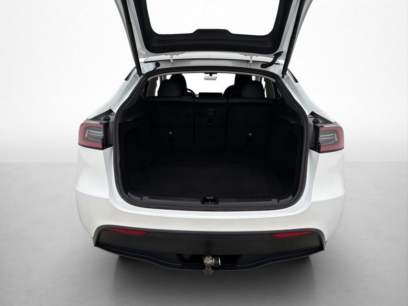 Tesla Model Y bild 29