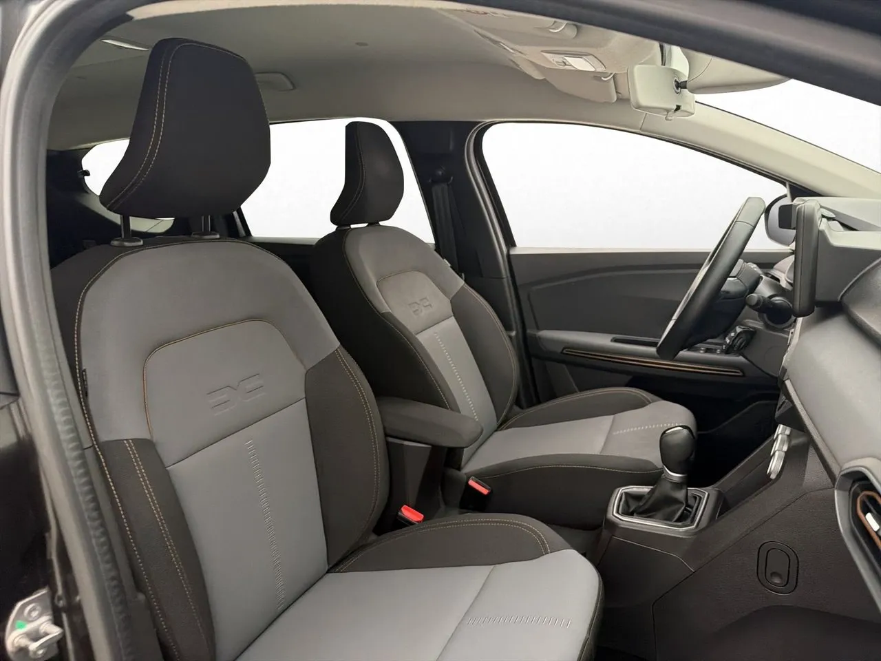 Vehicle image 25