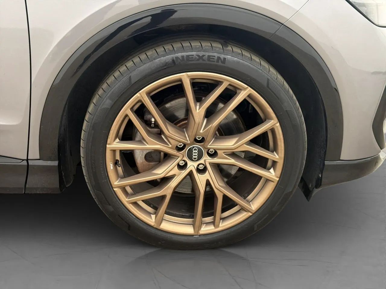 Vehicle image 31