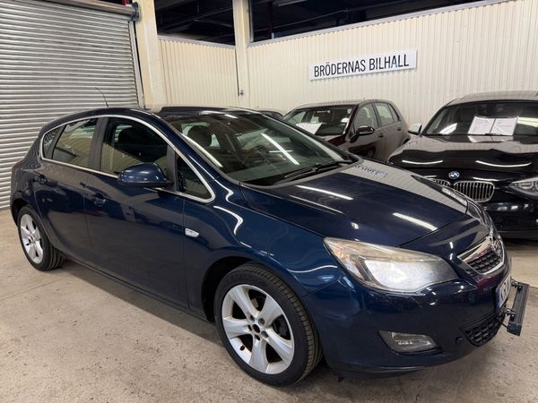 Opel Astra 1.4 Turbo Enjoy/ Motorvärmare/ Extraljus/ 6-Växel - 2010
