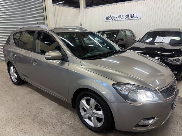 Kia Cee´d sw 1.6 CRDi ECO/ Motorvärmare/ 6-Växel/ Nyservad/ AUX - 2010