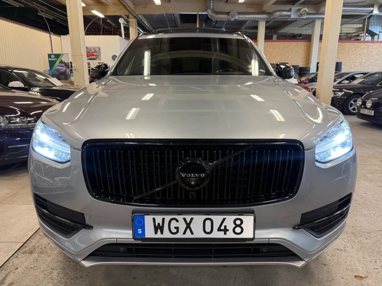 Vehicle image 7