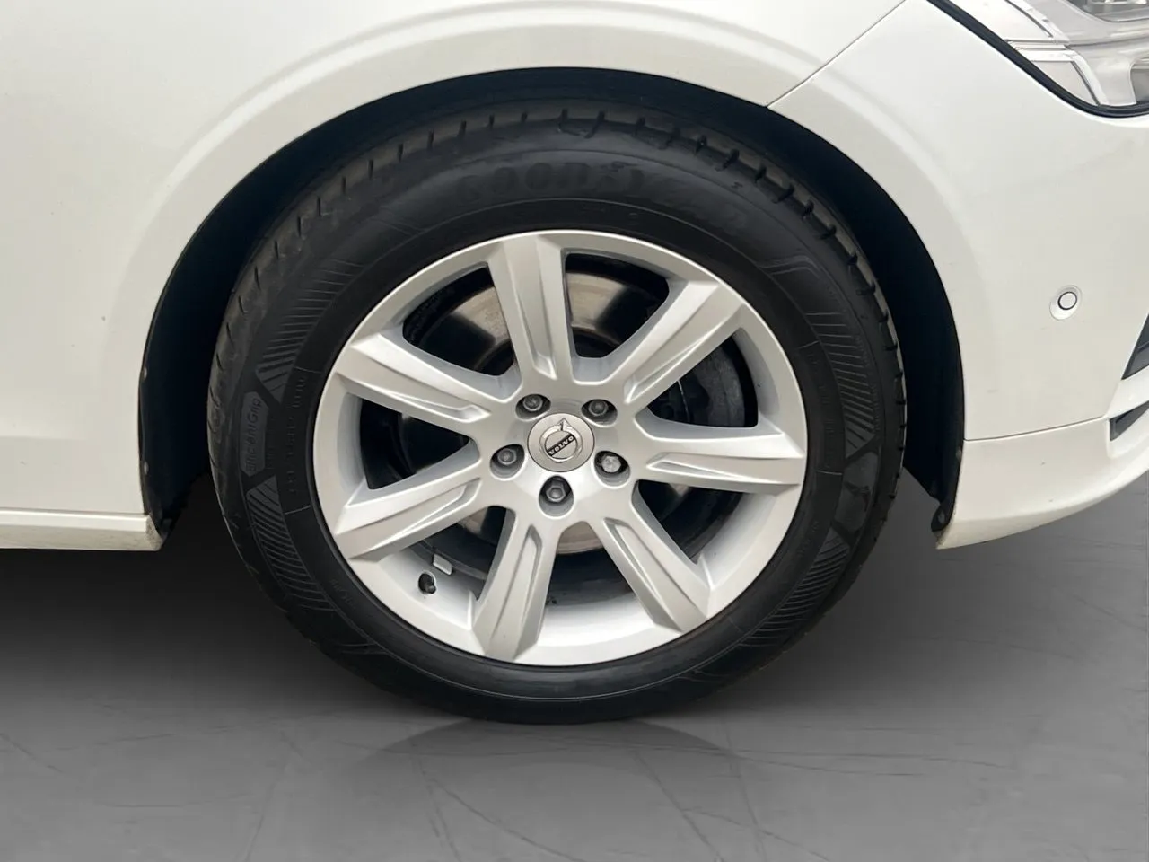 Vehicle image 36