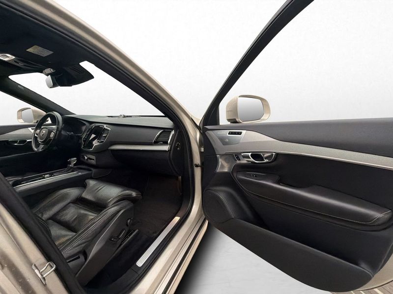 Volvo XC90 bild 17