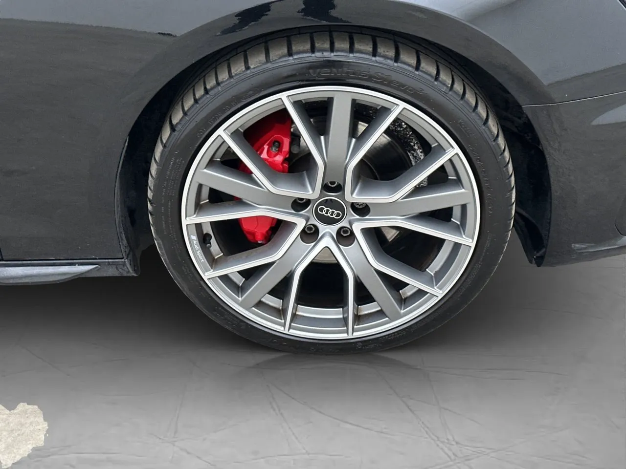 Vehicle image 35