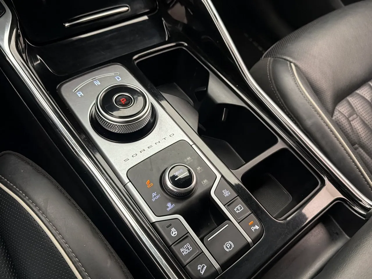 Vehicle image 32