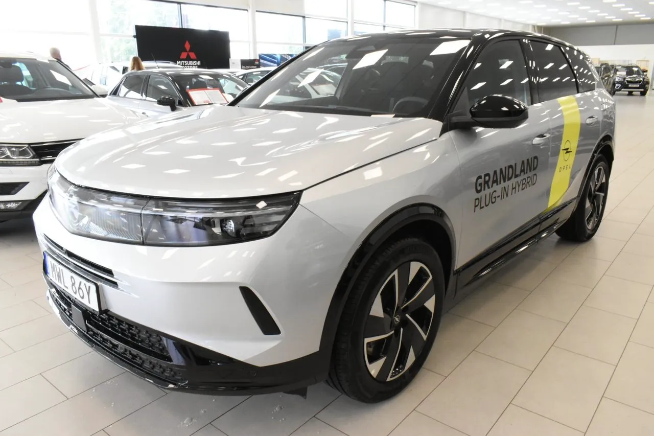 Vehicle image 1