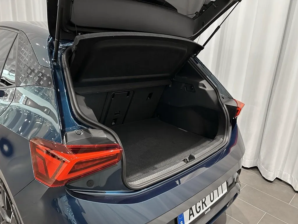 CUPRA Born e-boost 77, 231ps, 2023