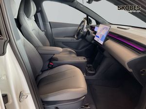 Lynk & Co 02 bild 10