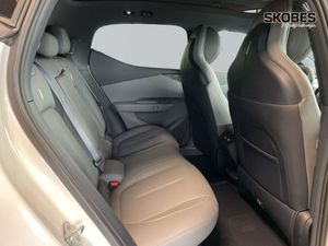 Lynk & Co 02 bild 9
