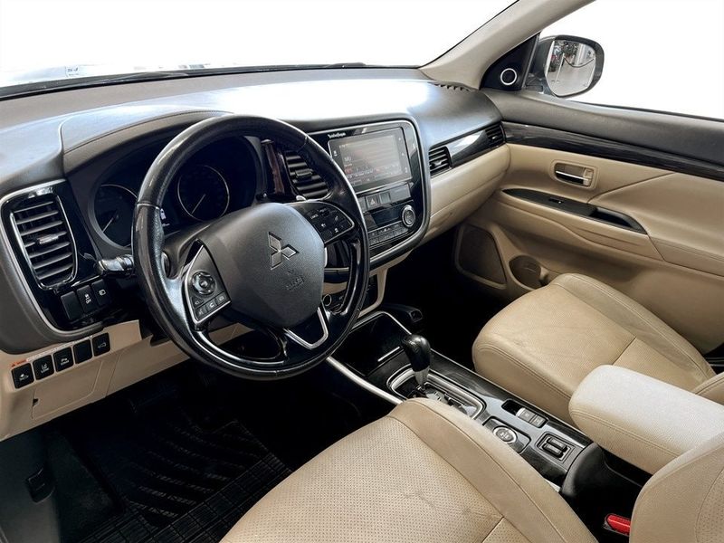 Mitsubishi Outlander bild 5