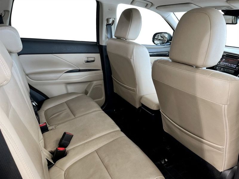 Mitsubishi Outlander bild 12