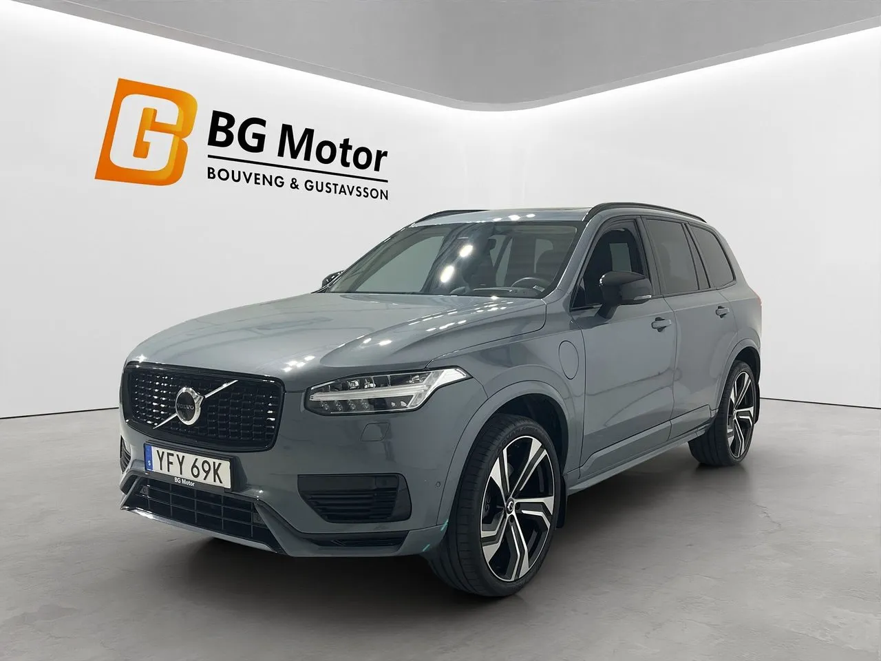 Vehicle image 7