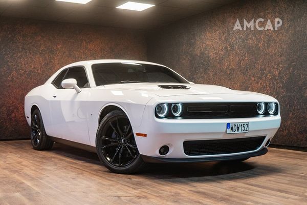 Dodge Challenger 3.6 V6 | Sportavgas | Blacktop | Track Pak | 2140 kr/må - 2018